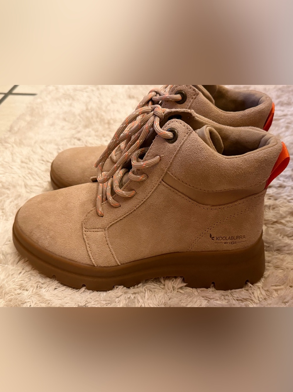 Koolaburra UGG Tan Suede Ankle Boots Women’s size 7.5 Brand New
